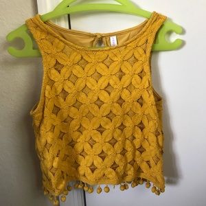Xhilaration Crop Top